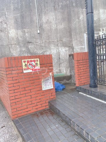 20/29 エントランス