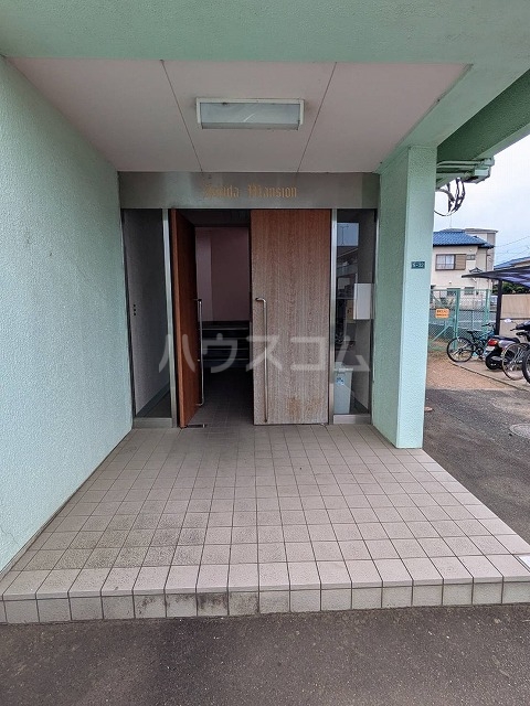 29/30 エントランス