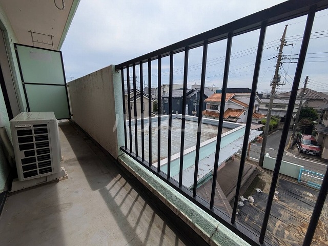 25/30 バルコニー