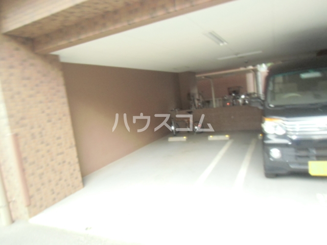 22/25 駐車場
