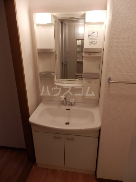 13/18 洗面