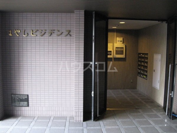 14/22 エントランス