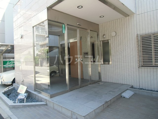 14/21 エントランス