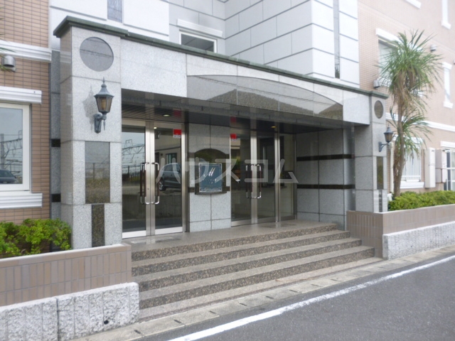 19/29 エントランス