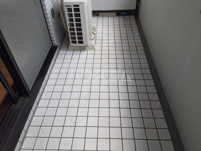21/30 バルコニー