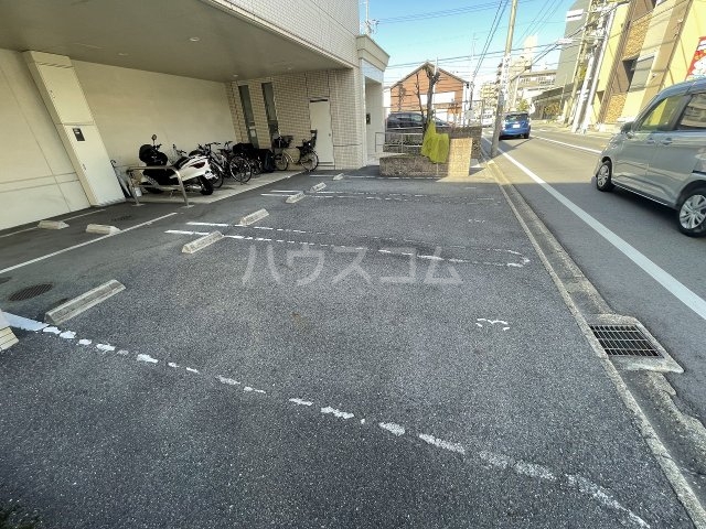 26/30 駐車場