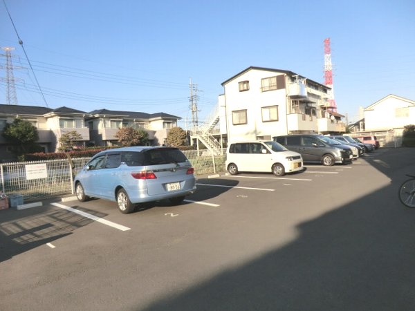 22/30 駐車場