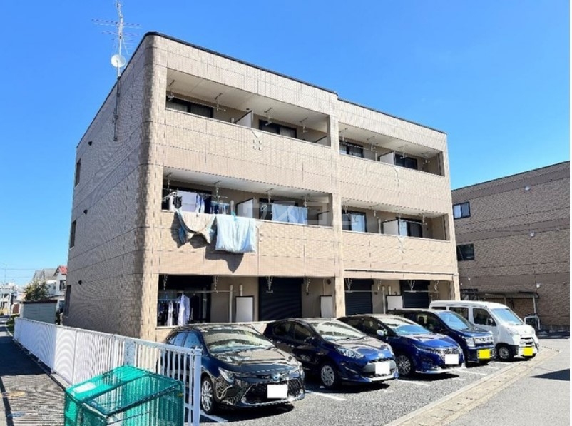 23/30 駐車場