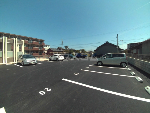 22/29 駐車場