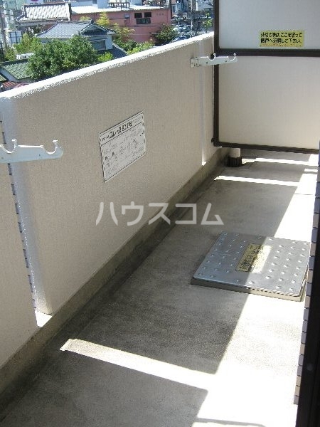 20/30 バルコニー