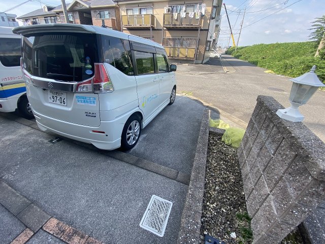 22/29 駐車場
