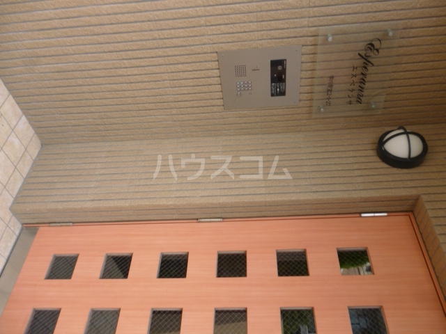 17/27 エントランス