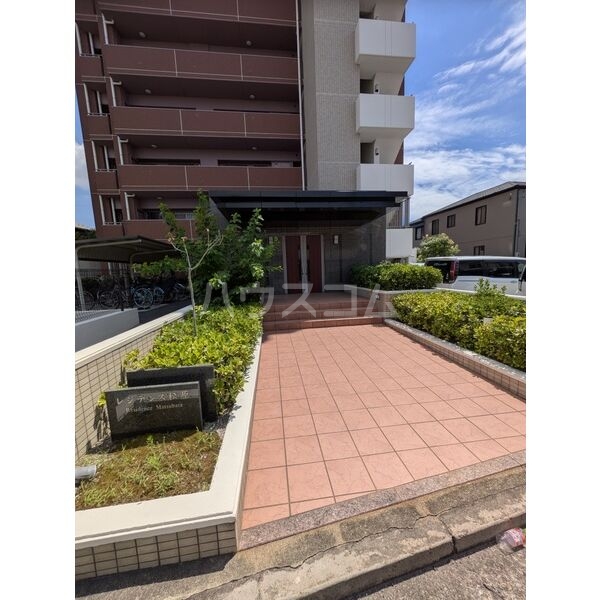 2/6 エントランス