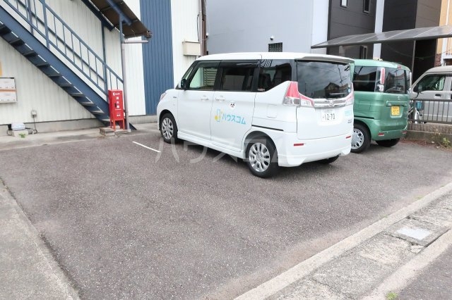 22/25 駐車場