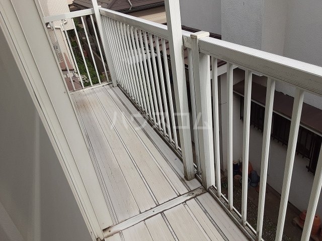 19/30 バルコニー