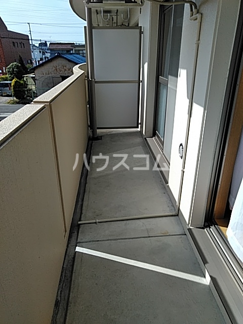 18/27 バルコニー