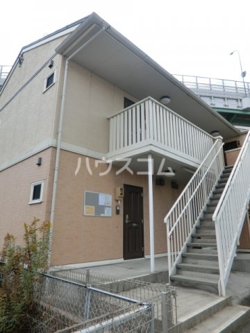 21/30 エントランス