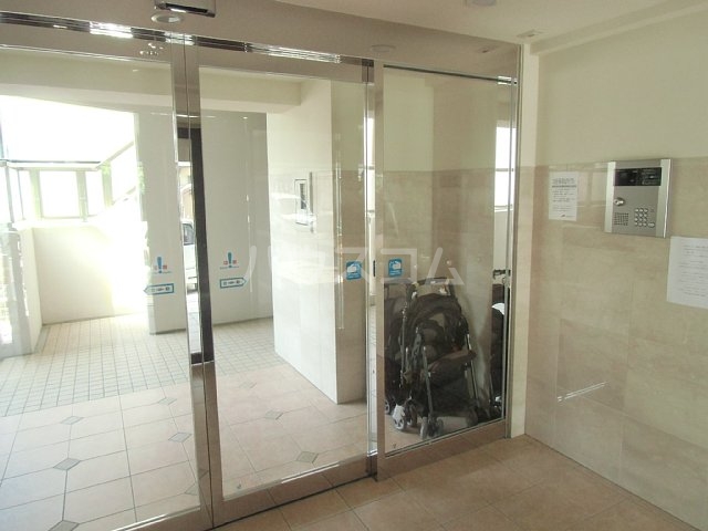 2/11 エントランス