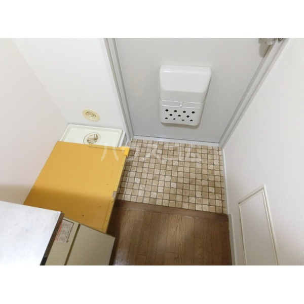 21/30 エントランス