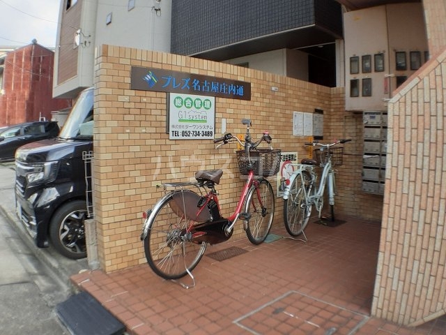 2/3 エントランス