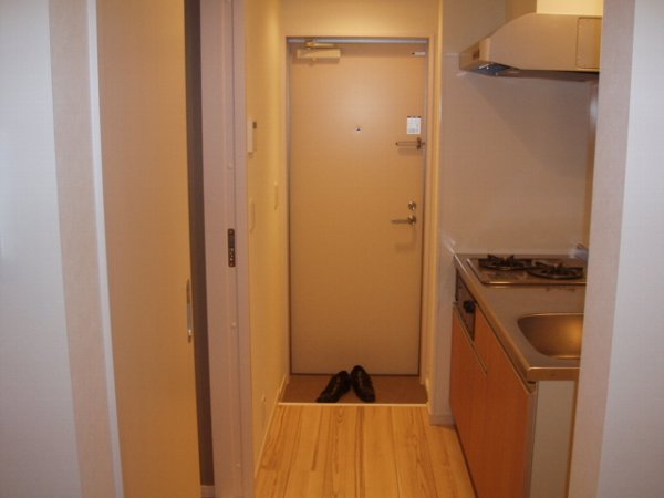 22/30 エントランス