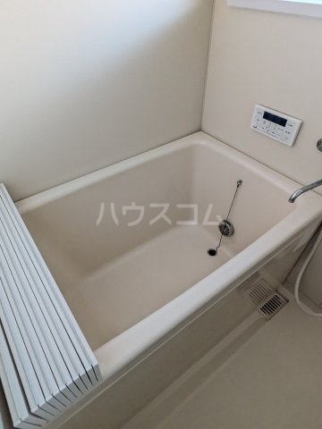 14/23 浴室