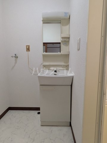 16/23 洗面