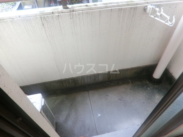 22/27 バルコニー