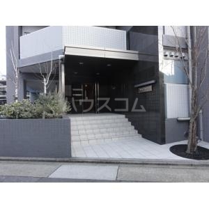 16/20 エントランス