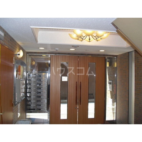 3/8 エントランス