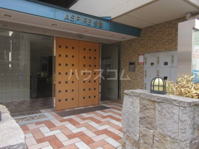 21/24 エントランス