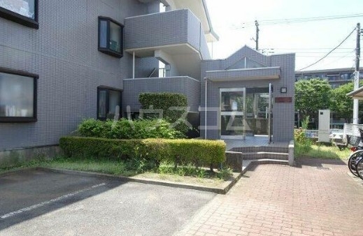 21/23 エントランス