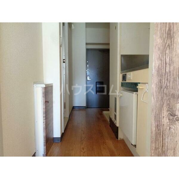 14/19 エントランス