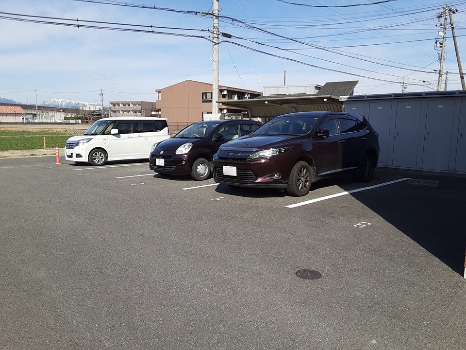 19/20 駐車場