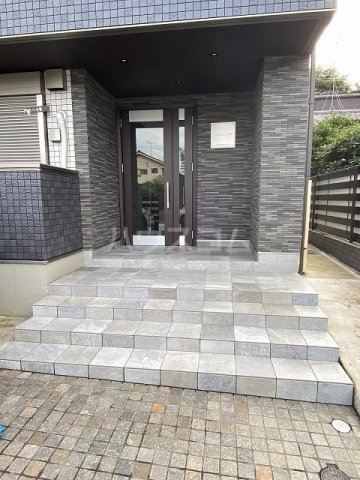 3/5 エントランス