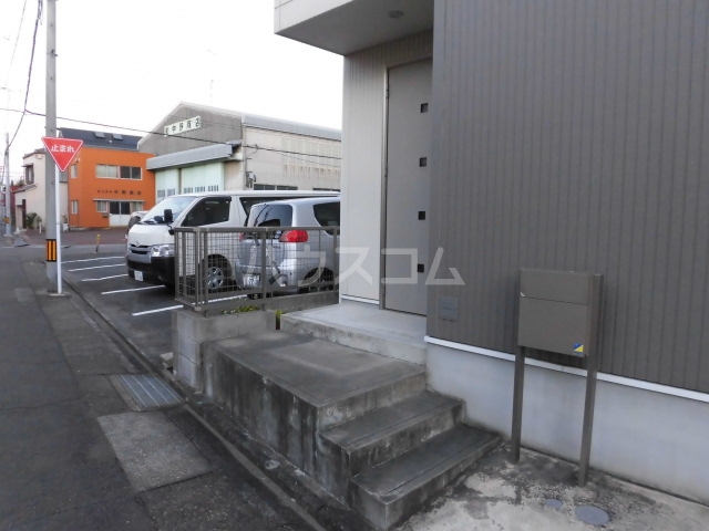 2/5 エントランス