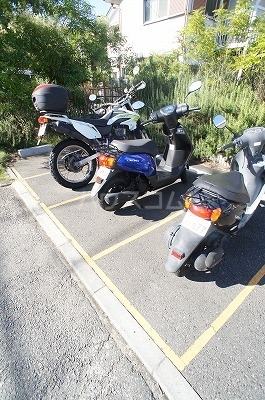 25/29 駐車場