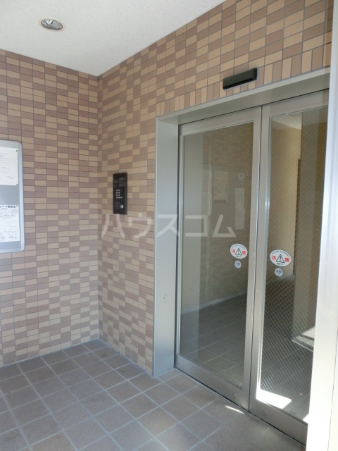 29/30 エントランス