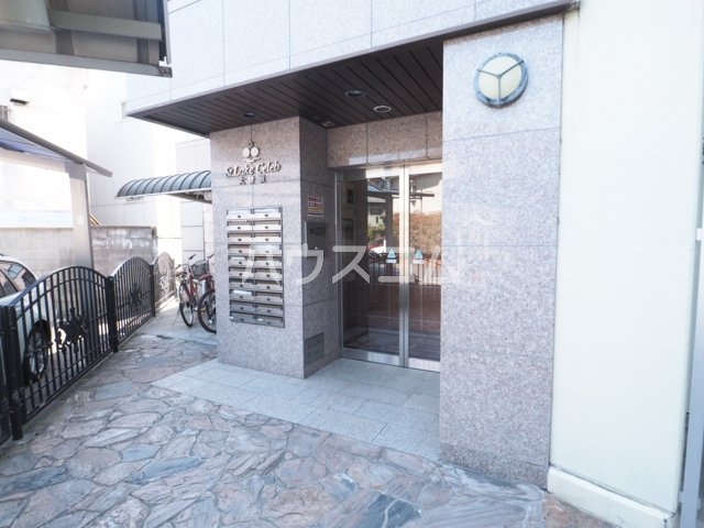 3/4 エントランス