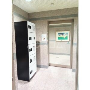 14/22 エントランス