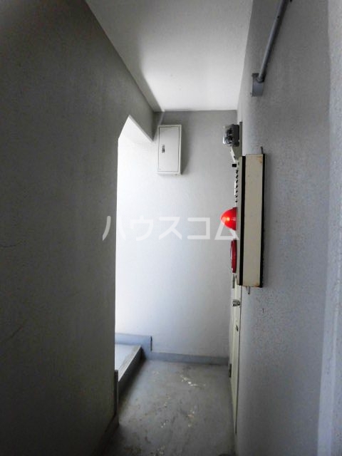 13/30 玄関