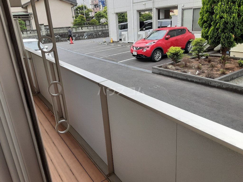 20/30 バルコニー