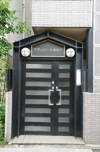 16/26 エントランス