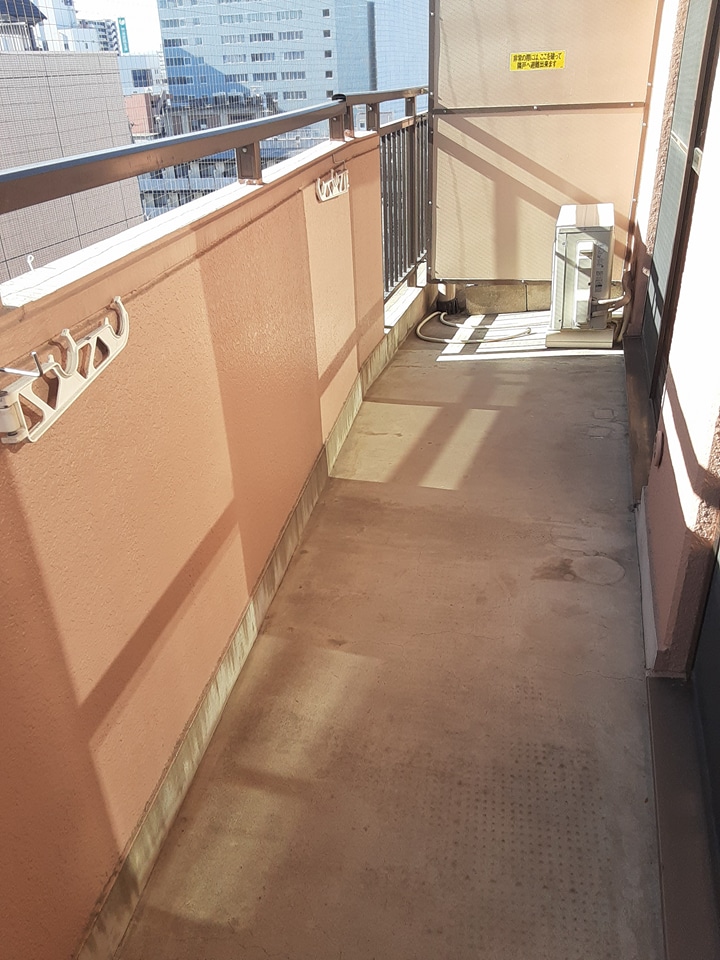 19/30 バルコニー