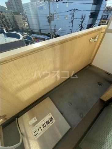 15/28 バルコニー