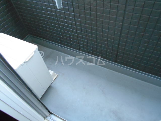 20/27 バルコニー