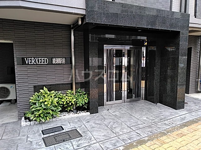 16/26 エントランス