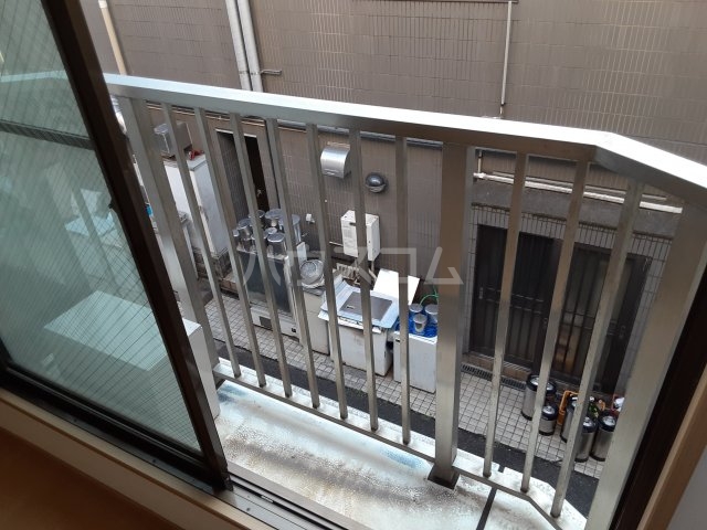 16/25 バルコニー