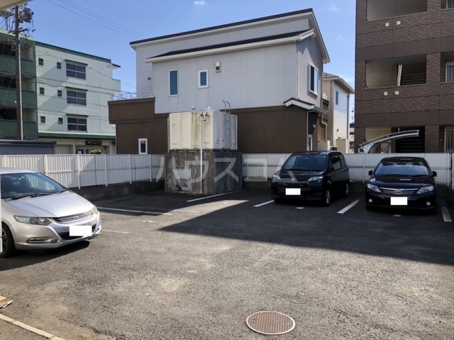 20/27 駐車場