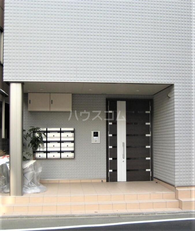 2/11 エントランス